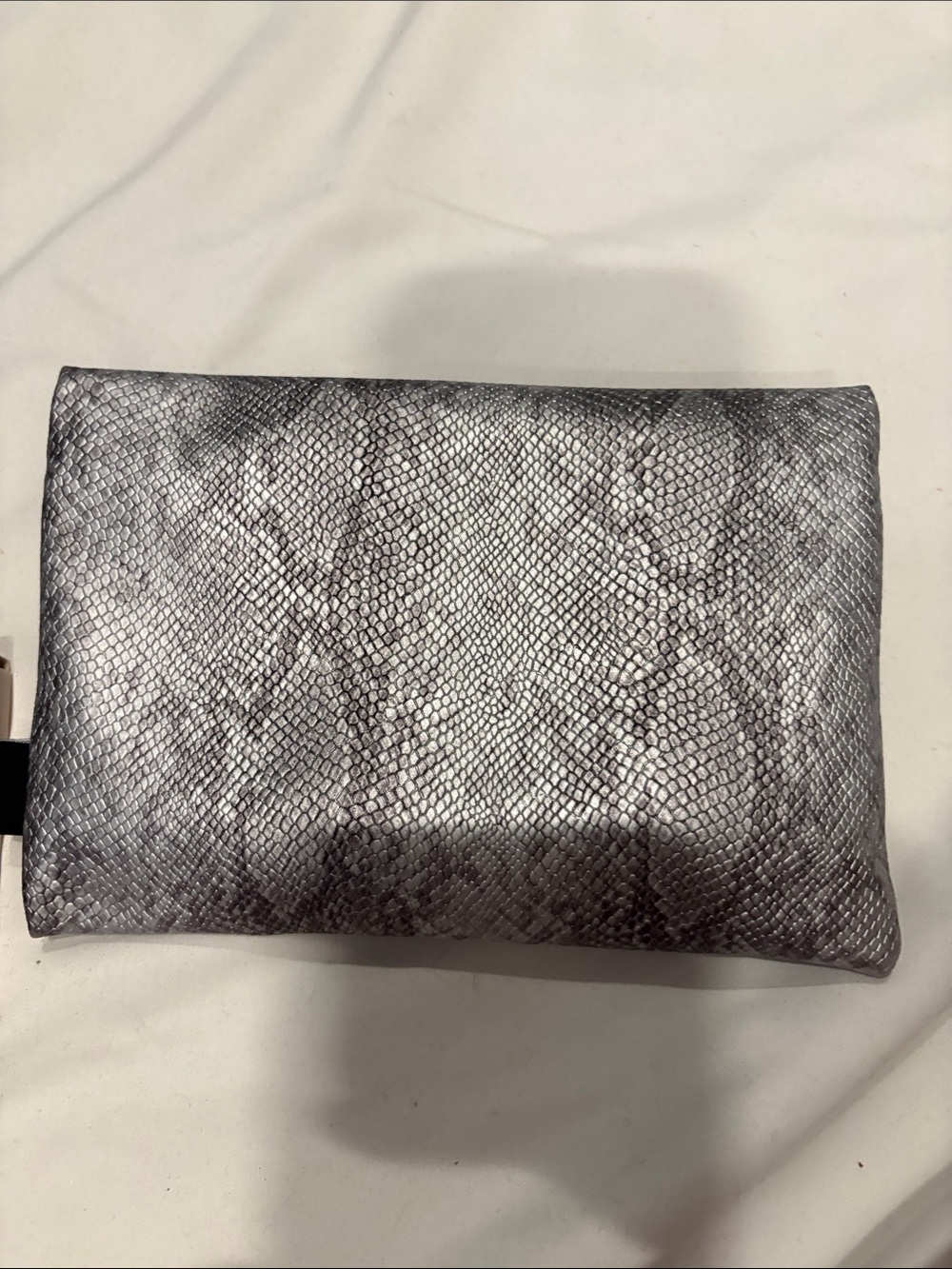 ipsy Metallic Silver Snake-Texture Wristlet Makeup Bag - Picture 6 of 6